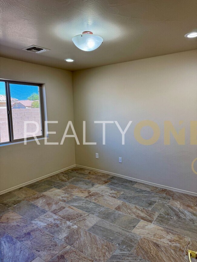 Building Photo - Barkley Ranch Corner Lot Home with 3 Car G...