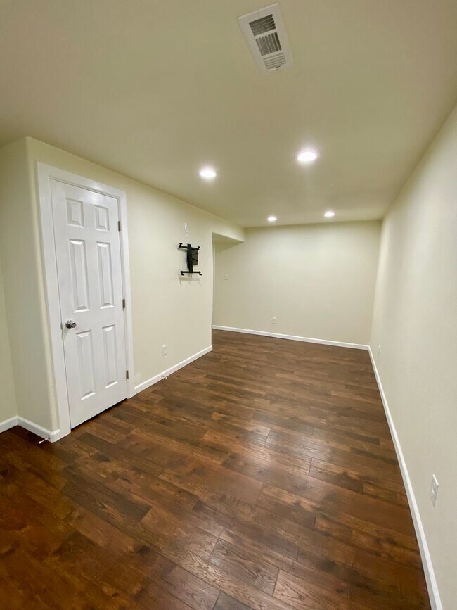 Building Photo - Multi Level Living in Fountain! Private Suite with Kitchenette in Basement! 5 Bedroom in 80817