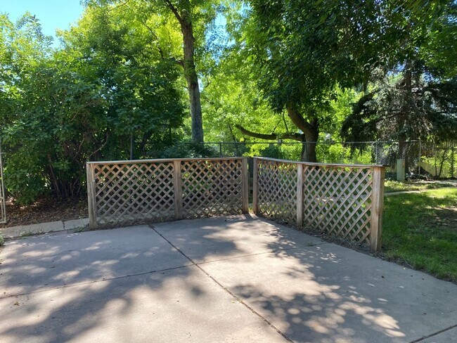 Building Photo - 3 Bed 1 Bath w/ 1 car garage West-Side Fort Collins Ranch