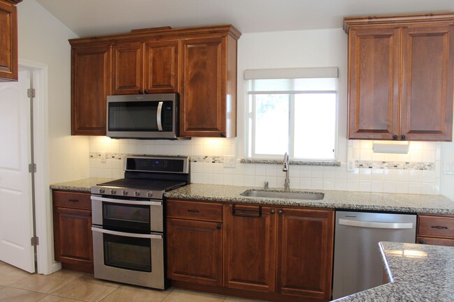 Building Photo - Available Soon! Must See 2 Bedroom Home Lo...