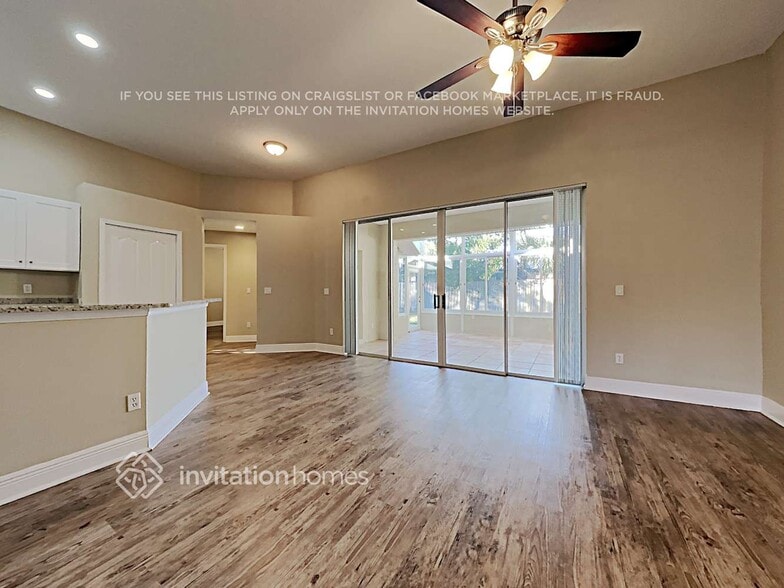 Building Photo - 3169 Floral Way E