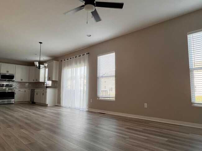 Building Photo - 6213 Boone Dr