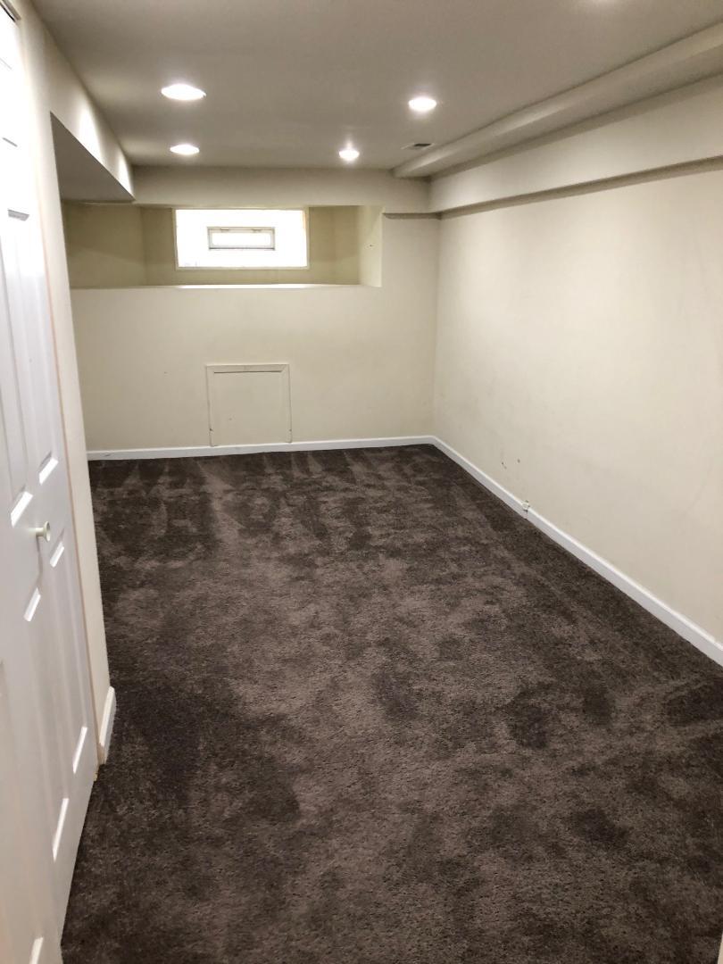 Building Photo - 1703 W Irving Park Rd