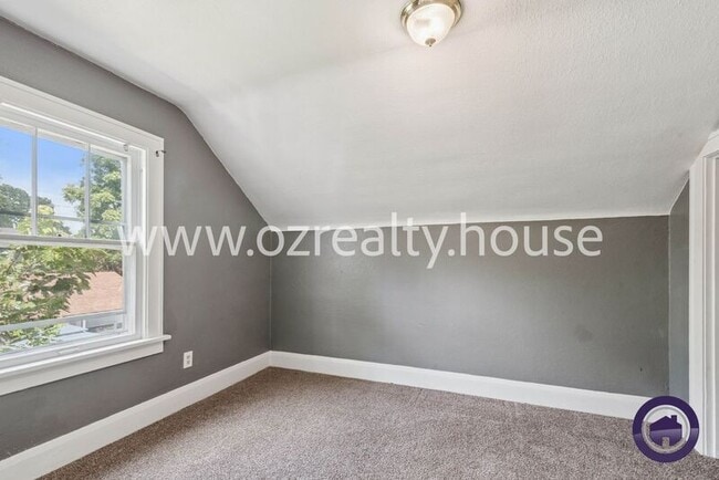 Building Photo - 1728 Loxley Rd