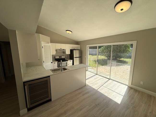 Building Photo - 3025 Greynolds St