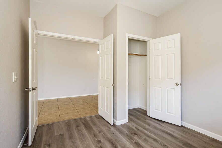 Building Photo - 735 E Michigan Ave