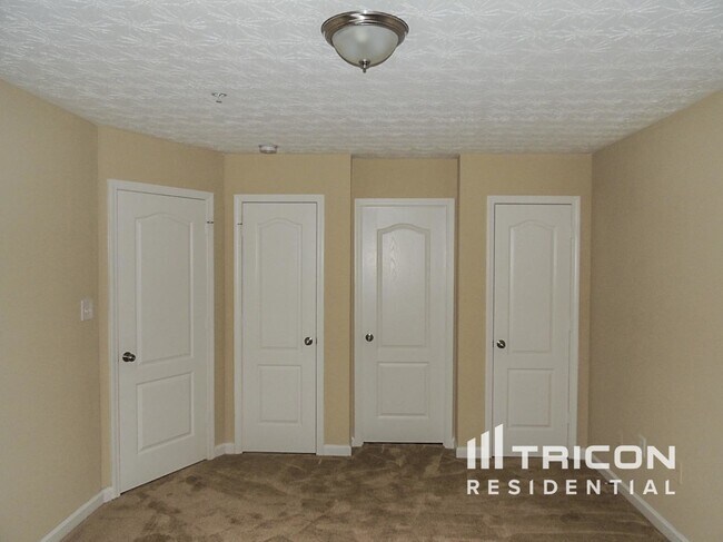 Building Photo - 1026 Weatherwood Pl NE