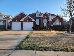 Building Photo - 5708 Seneca Dr