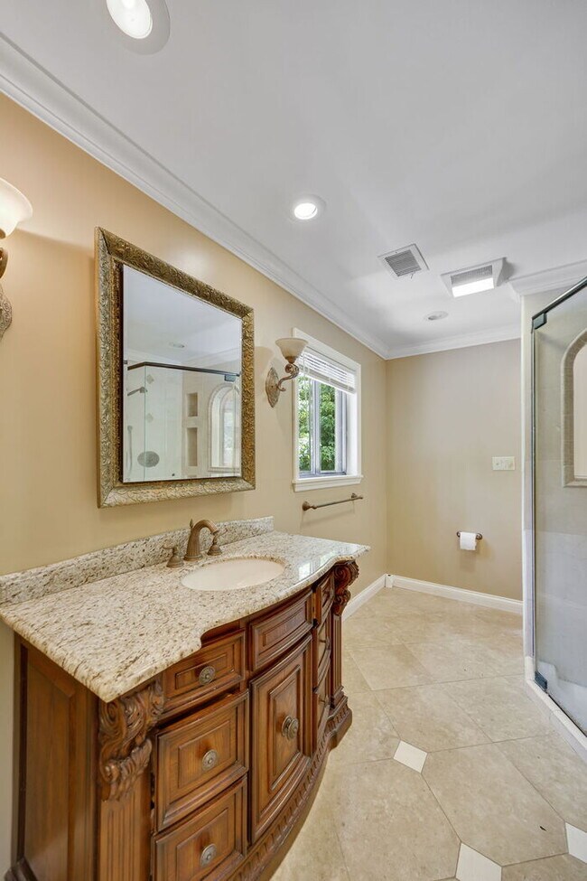 Building Photo - 12819 Huntercreek Rd