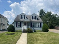 Building Photo - 345 Maple St