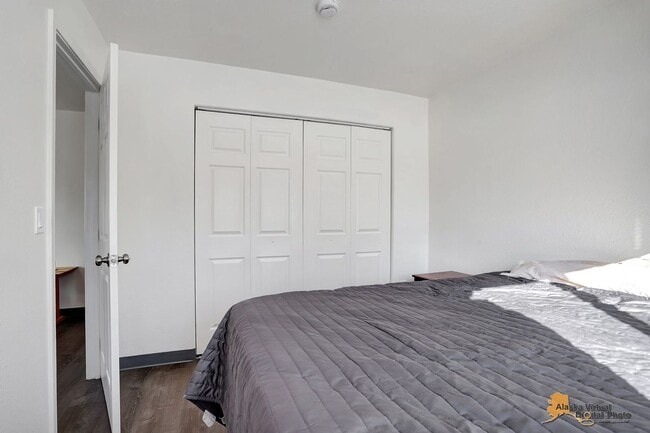 Building Photo - 1890 E 58th Ave