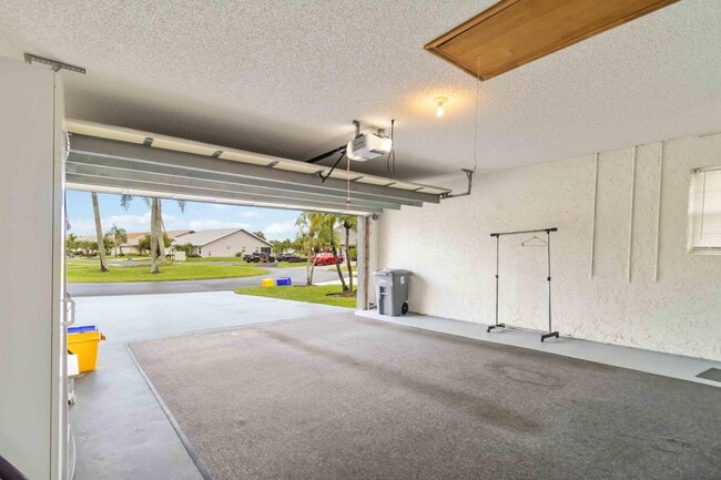 Building Photo - 3852 Wendy Anne Cir