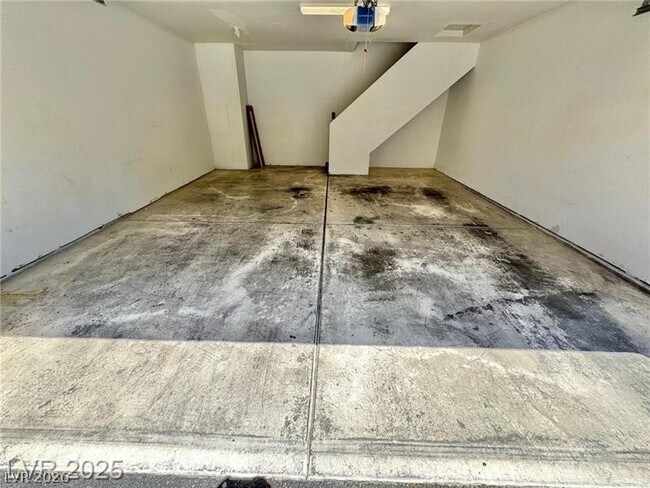 Building Photo - 5250 S Rainbow Blvd