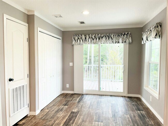 Building Photo - 3124 SW 108th St