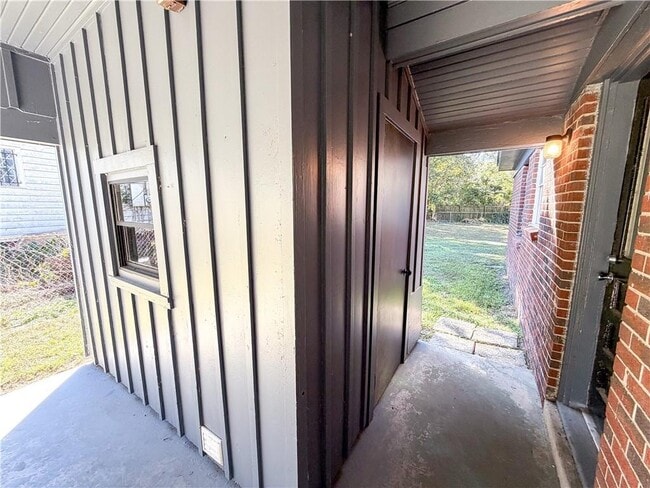 Building Photo - 2361 S Salvia St