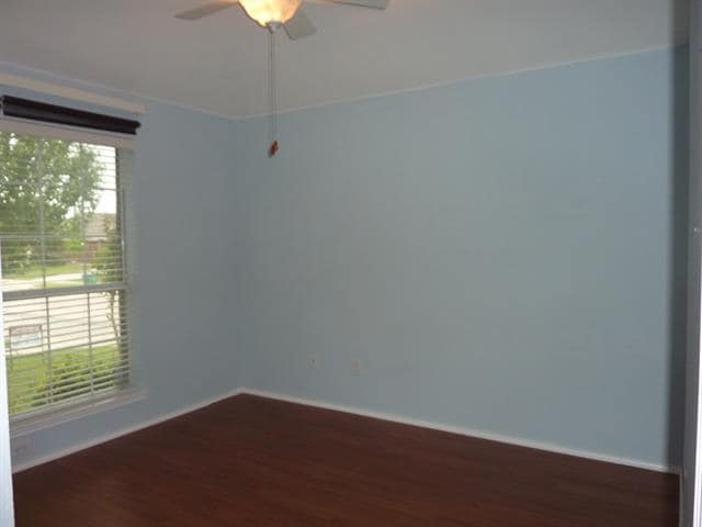 Building Photo - 1218 Sage Dr