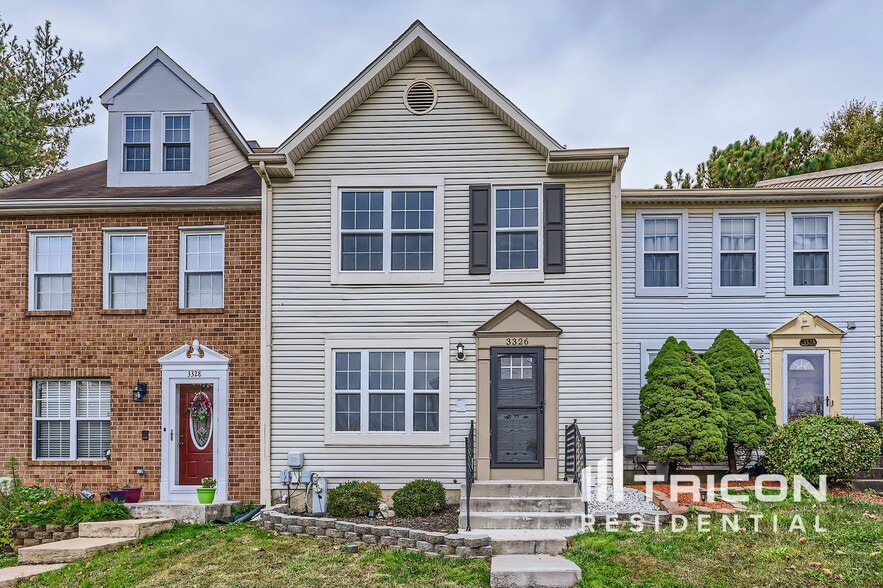 Primary Photo - 3326 Midland Ct