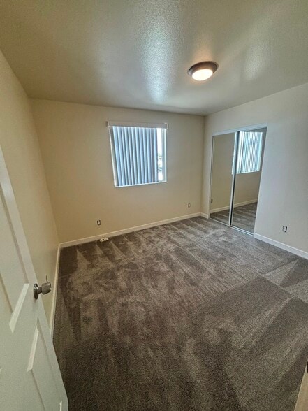 Building Photo - 246 E 97th St