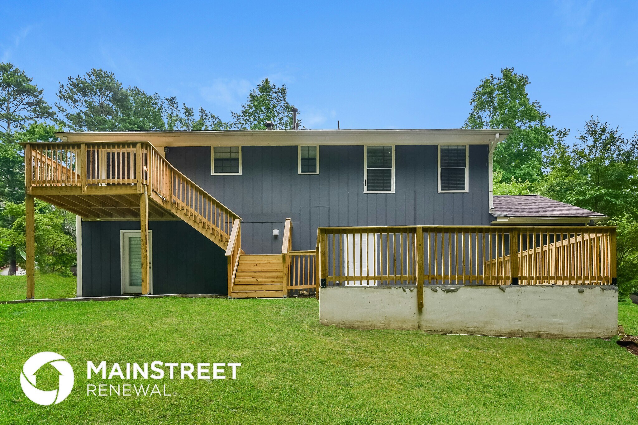 Building Photo - 1645 Tree Line Rd