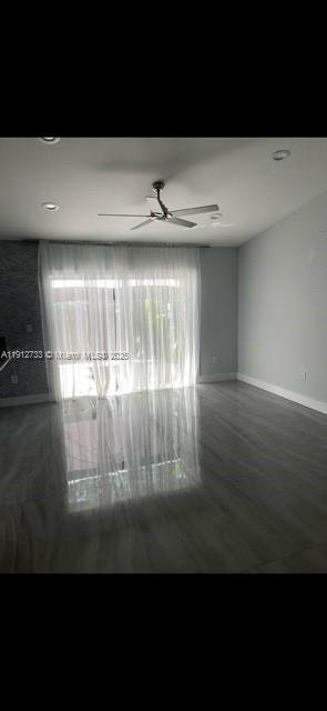 Building Photo - 9730 SW 142nd Pl