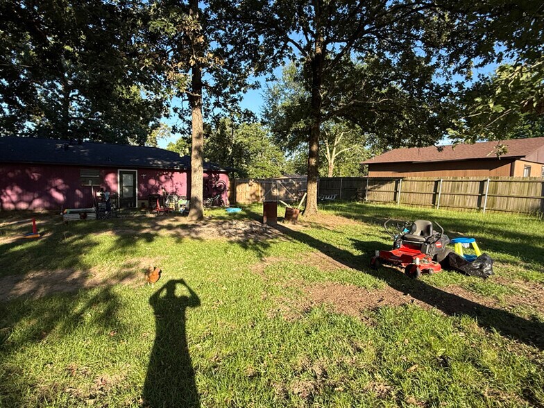 Building Photo - 3153 Roosevelt Dr