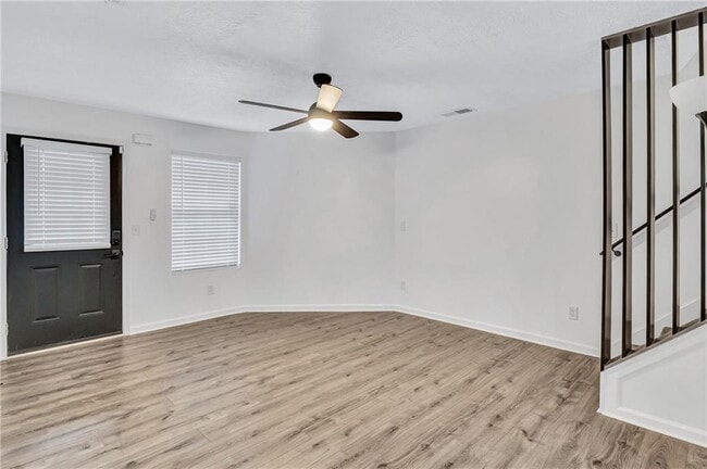 Building Photo - 6234 Culver Dr