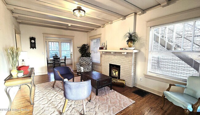 Building Photo - 1375 S 1st St