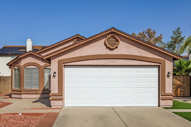 Building Photo - 17116 N Larkspur Ln