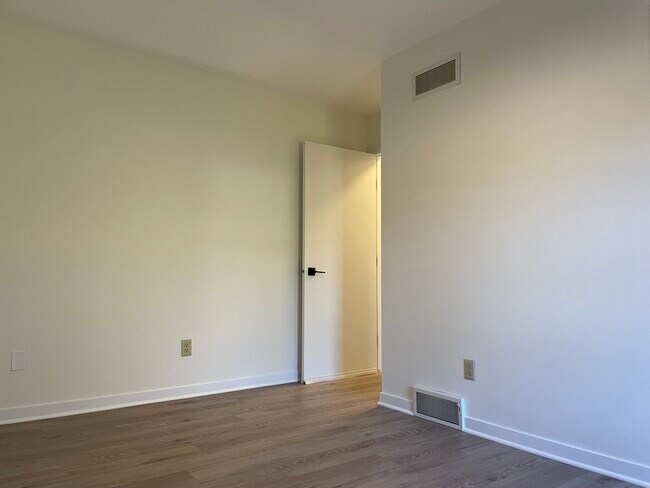 Building Photo - 2902 Tucson Trail