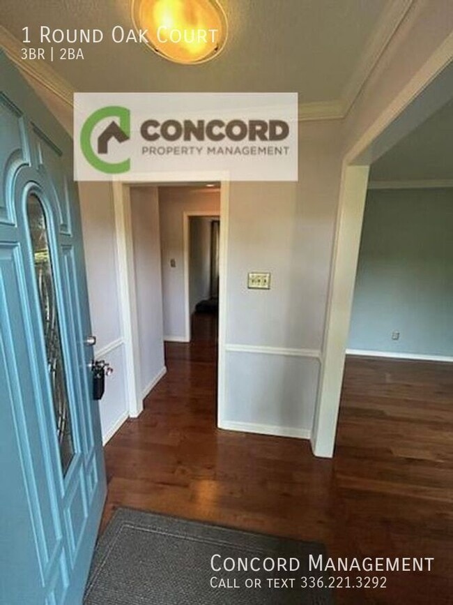 Building Photo - 1 Round Oak Ct