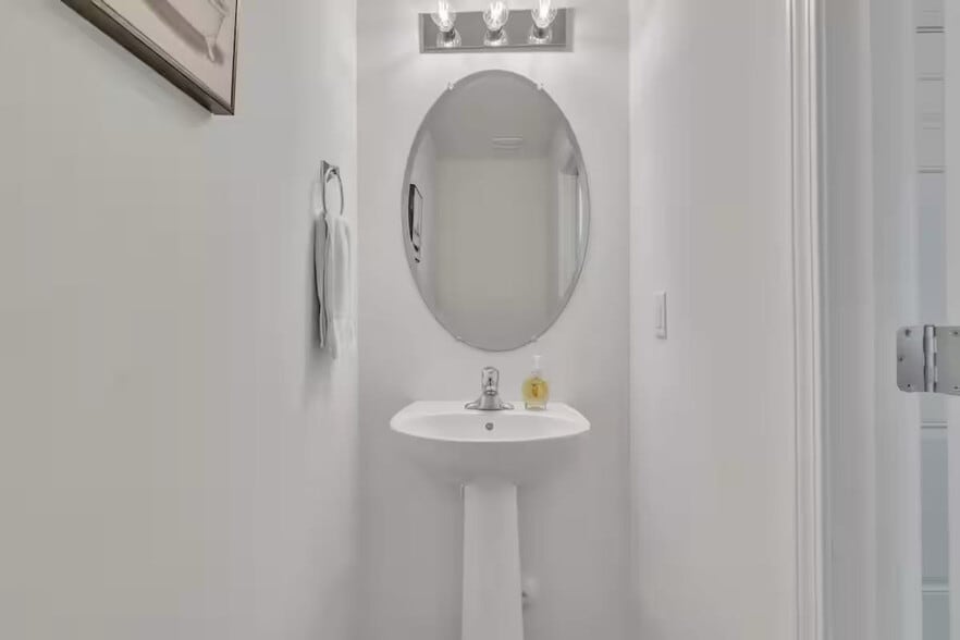 Building Photo - 2017 Peggy Joe Wy