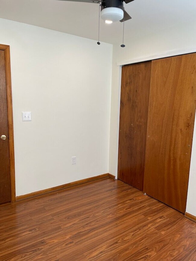 Building Photo - 1432 W Venango St