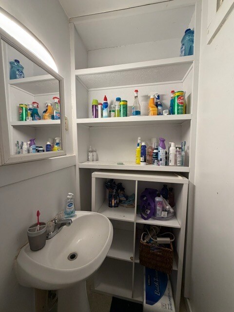 Building Photo - 1106 Packard St