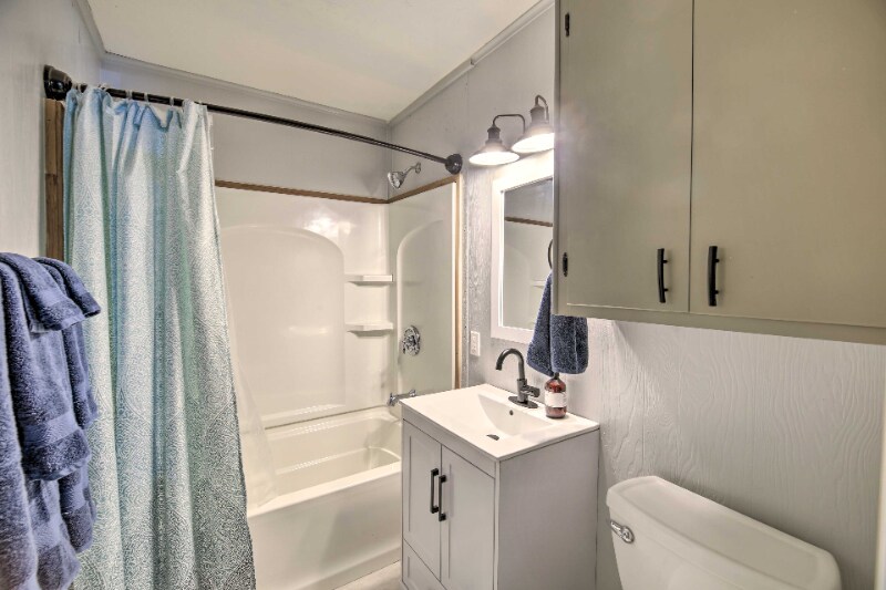 Building Photo - 7067 Waterview Ln