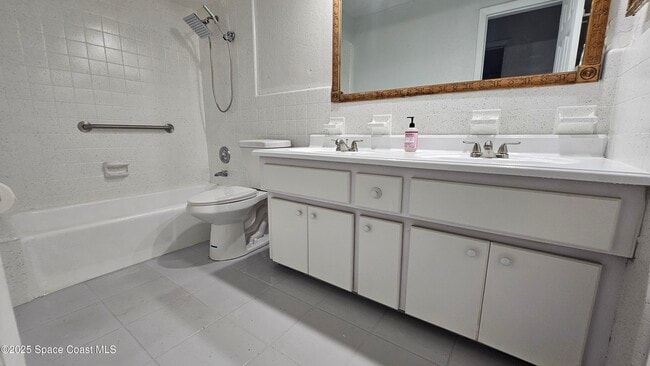 Building Photo - 1608 Watrous Dr