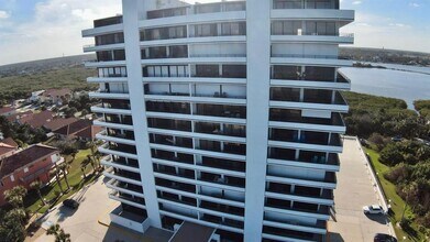 Building Photo - 1601 N Central Ave