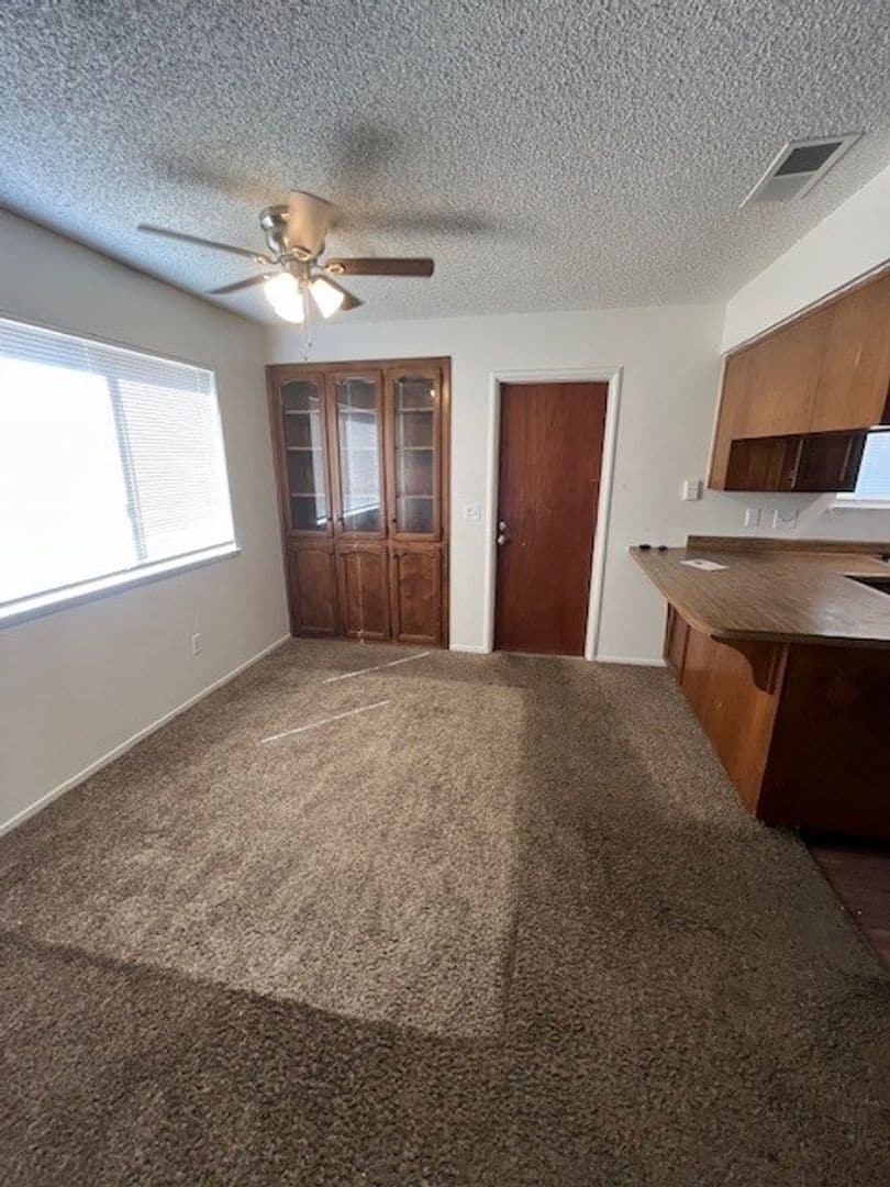 Building Photo - 1036 S Noyes Ct