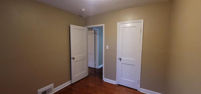 Building Photo - 5928 Hillen Rd