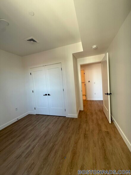 Building Photo - 199 Gardner St