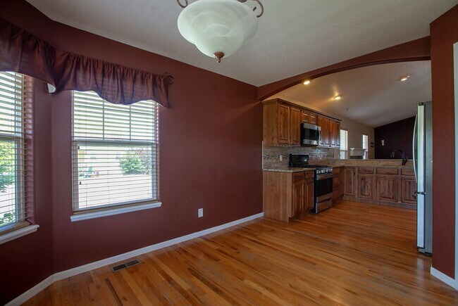 Building Photo - 5 Bedroom Home in Windsor Colorado