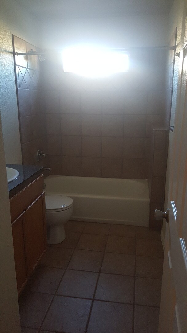 Building Photo - Beautiful home!  Great access to WSMR and NASA!