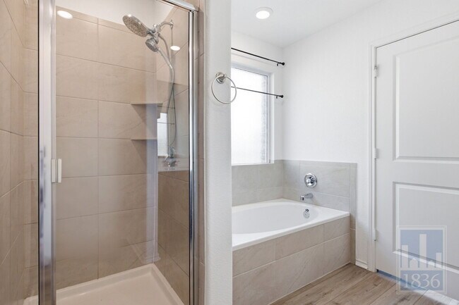 Building Photo - 5913 Toscana Trace