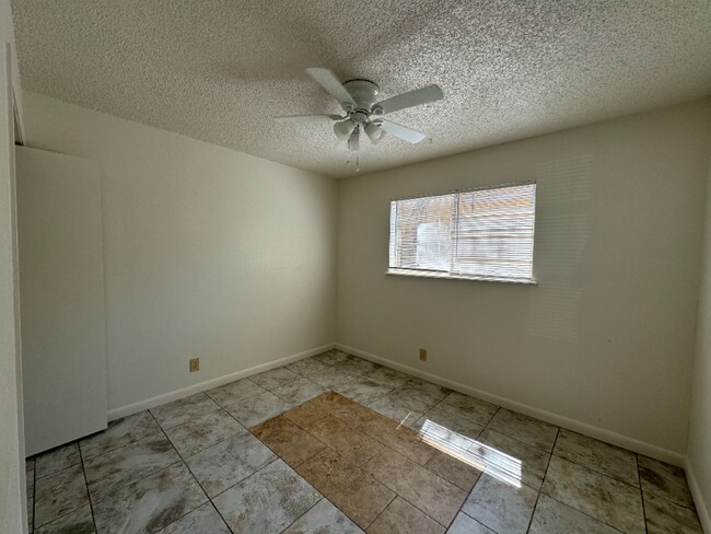 Building Photo - 311 Flournoy Dr