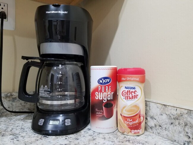 Building Photo - 2028 Pimmit Dr