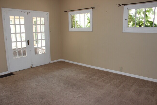 Building Photo - 2035 N Pennsylvania St