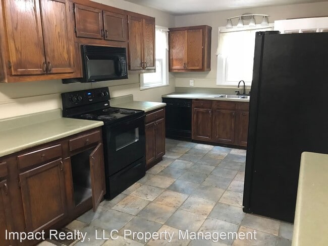 Building Photo - 3 br, 2 bath House - 614 Tabor Road