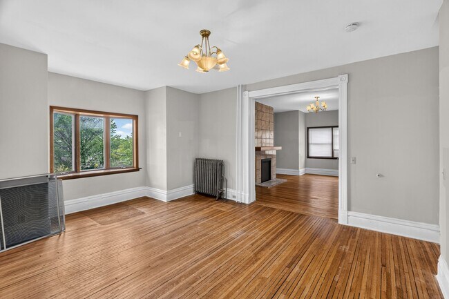 Building Photo - 515 Whitall St