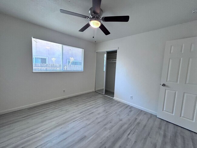 Building Photo - 6962-6964 Crux Drive