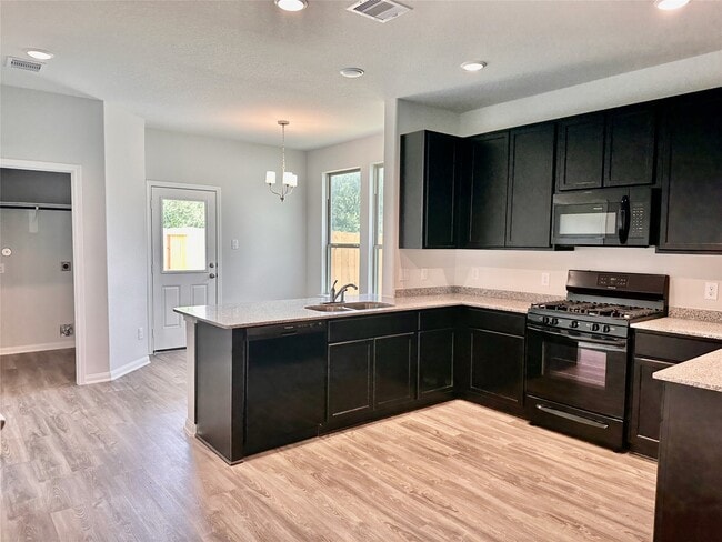 Building Photo - 730 Tejas Vlg Pkwy