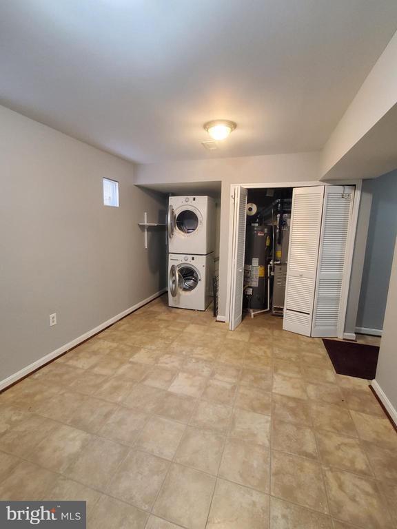 Building Photo - 573 Highland Towne Ln